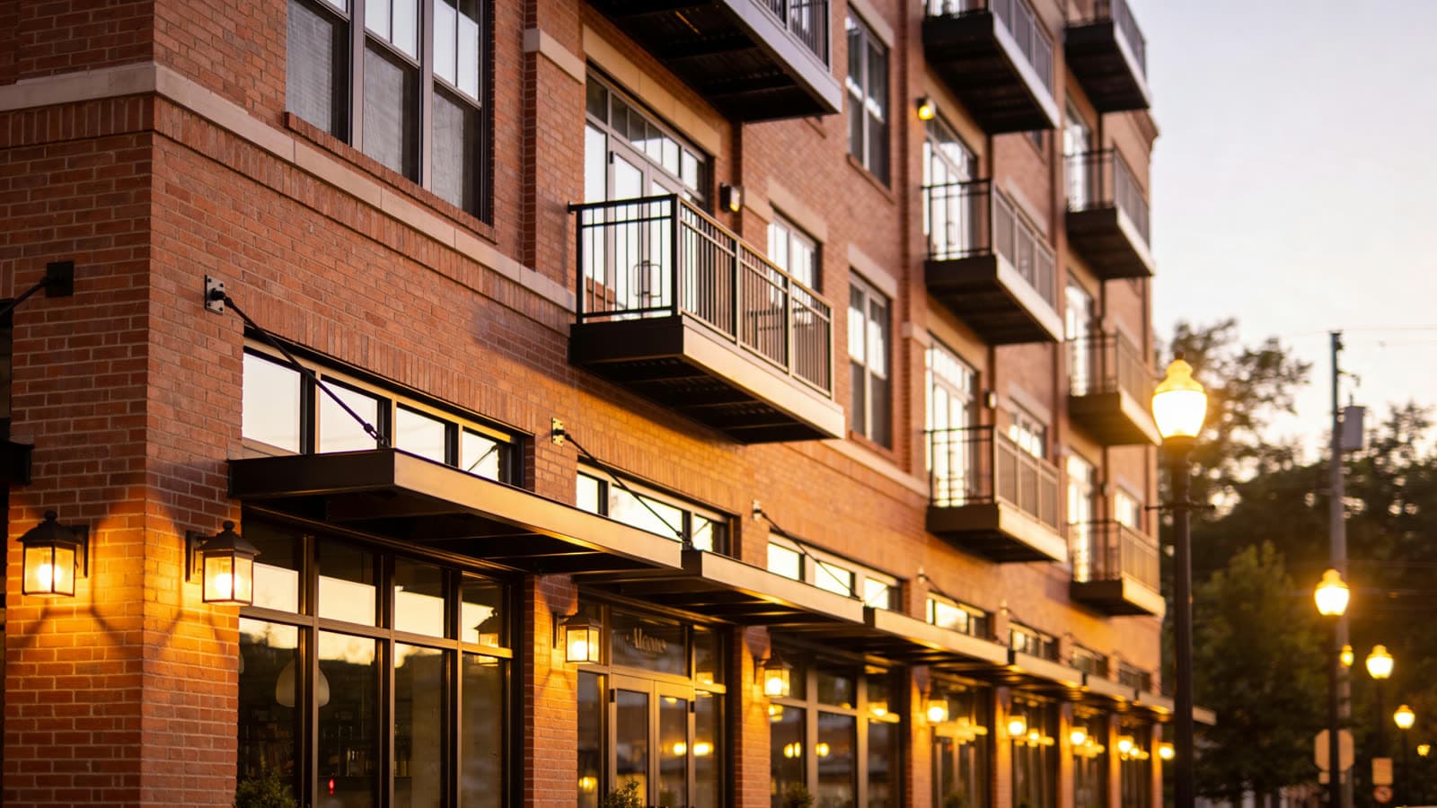 10-door mixed-use